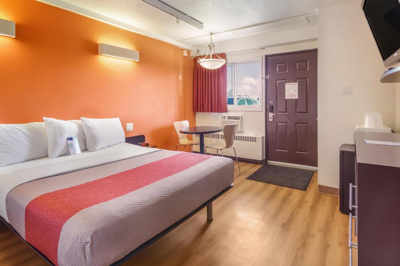 Motel 6-Lethbridge, Ab Eksteriør billede