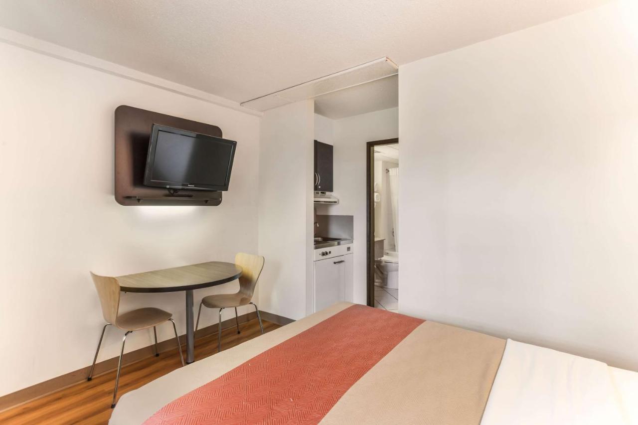 Motel 6-Lethbridge, Ab Eksteriør billede