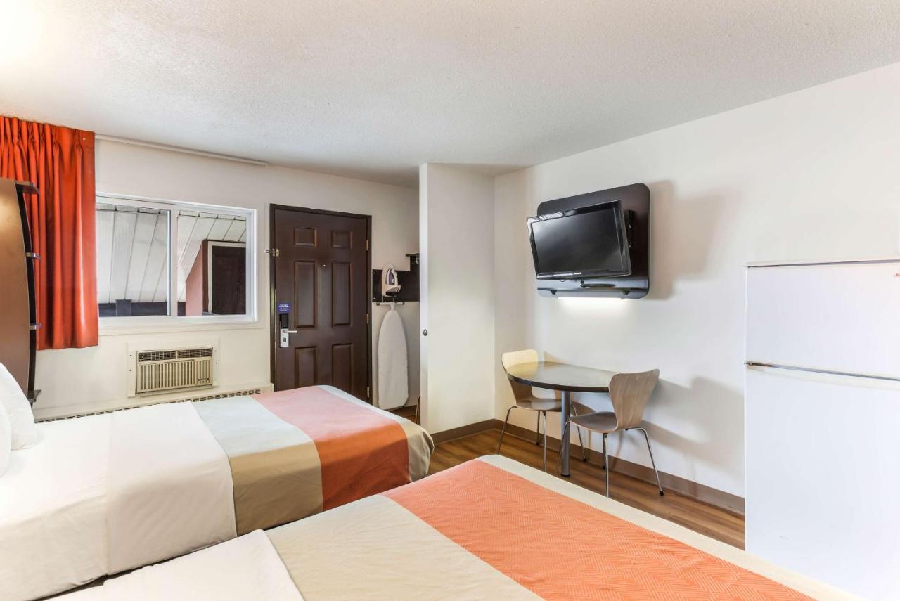 Motel 6-Lethbridge, Ab Eksteriør billede