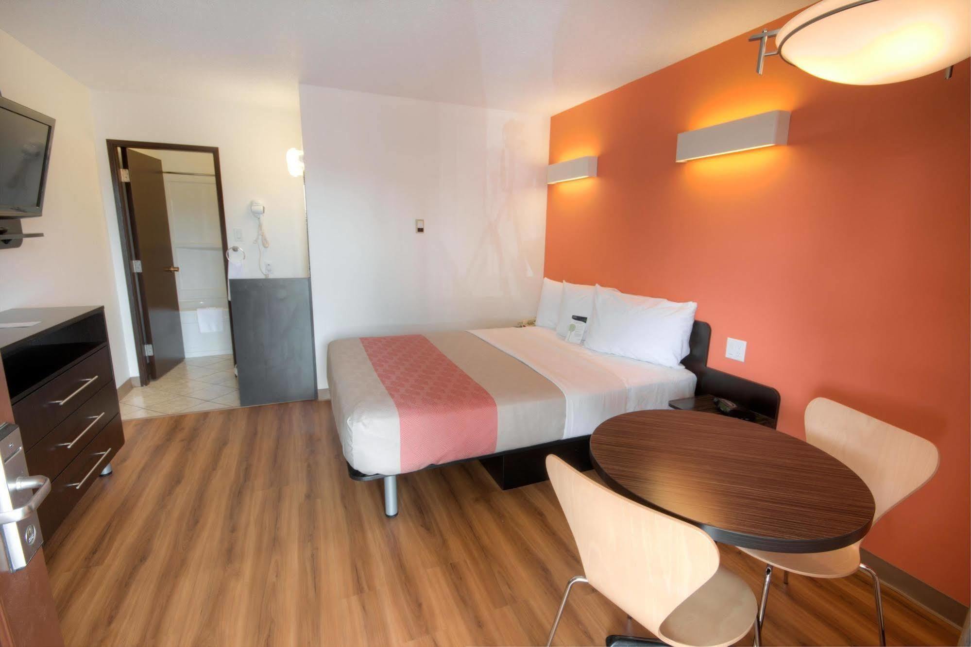 Motel 6-Lethbridge, Ab Eksteriør billede